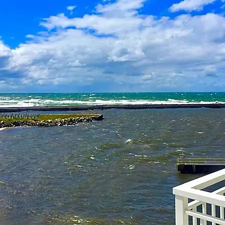 Marina Z Widokiem Na Morze 4*