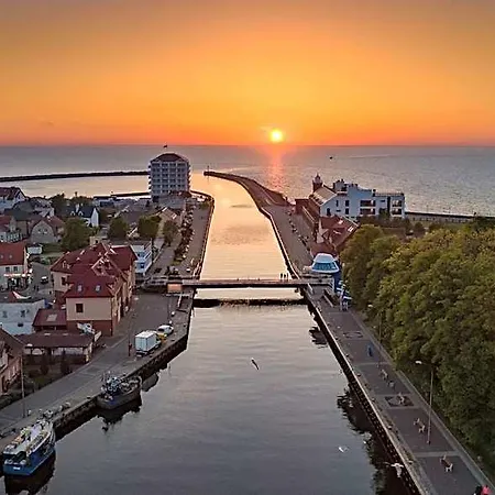 فندق Marina Z Widokiem Na Morze 4*